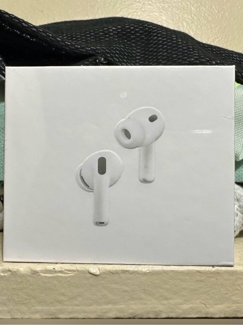Apple White Wireless Earbuds with Silicone Tips
